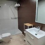 Comforsuite Apartment 2*