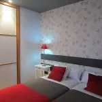 Comforsuite Apartment 2*