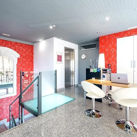 Comforsuite Apartment