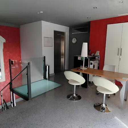 Comforsuite Apartment