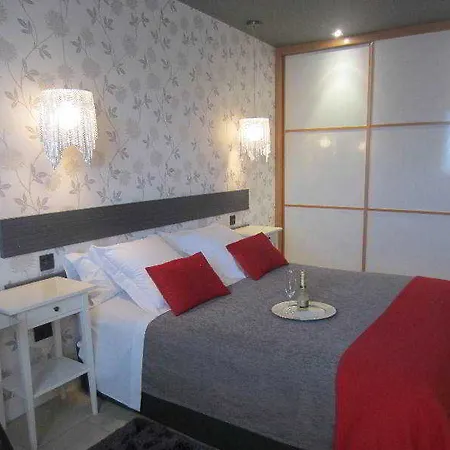 Comforsuite アパート